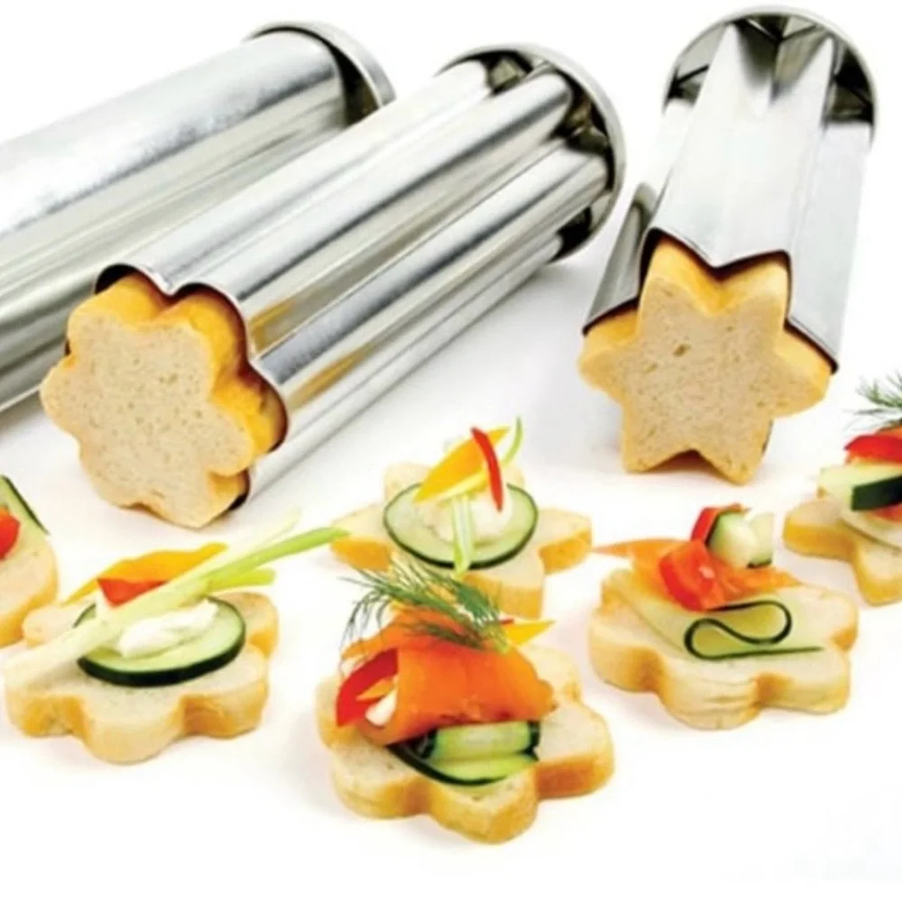 NIB The Pampered Chef Valrompia Bread Tube Set - Star and Flower